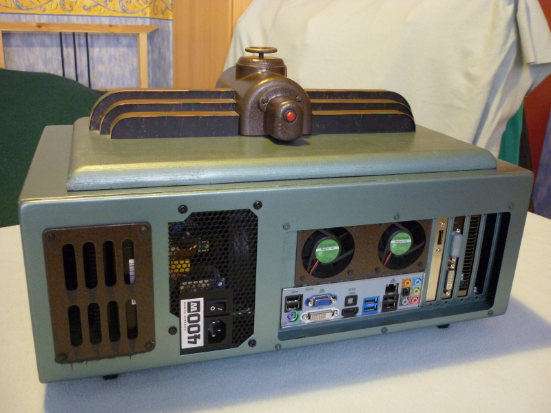 Illustration for article titled Is a Man not Entitled to a PC Casemod Based On BioShock?